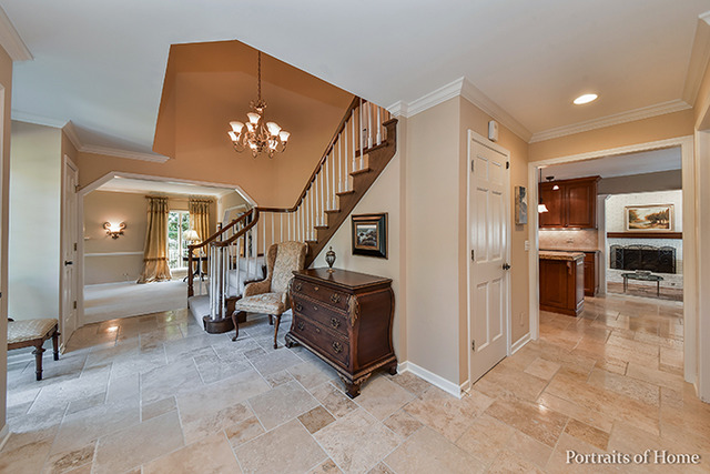 592 Clarissa Ct, Naperville, IL 60540 photo 3