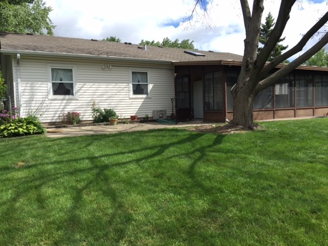 21 E Cunningham Dr, Palatine, IL 60067 photo 15
