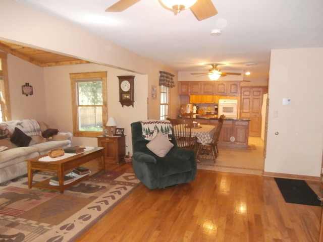 5915 Peart Rd, Morris, IL 60450 photo 5
