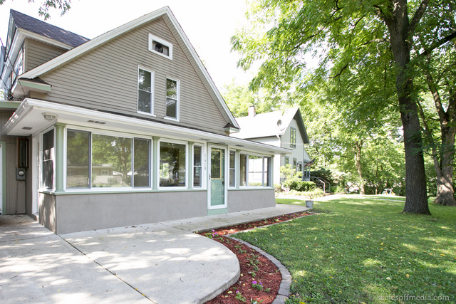 1419 Kaskaskia Ave, Elgin, IL 60123 photo 1
