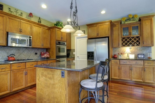 11628 Century Cir, Plainfield, IL 60585 photo 5