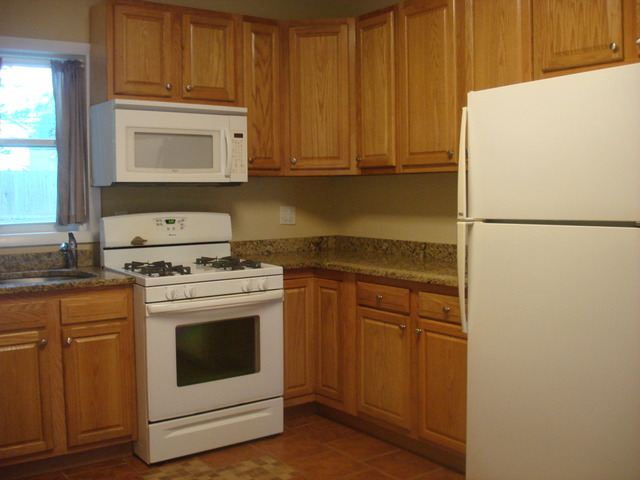 128 Glendale St, Wheeling, IL 60090 photo 4