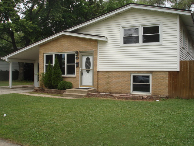 128 Glendale St, Wheeling, IL 60090 photo 1