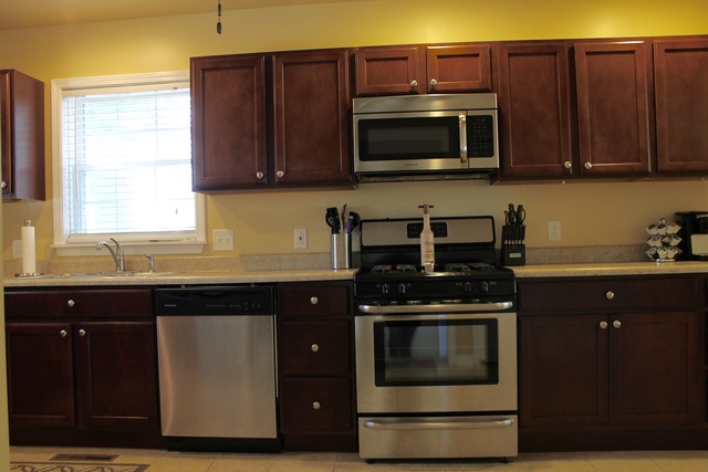 726 E Glover St, Ottawa, IL 61350 photo 9
