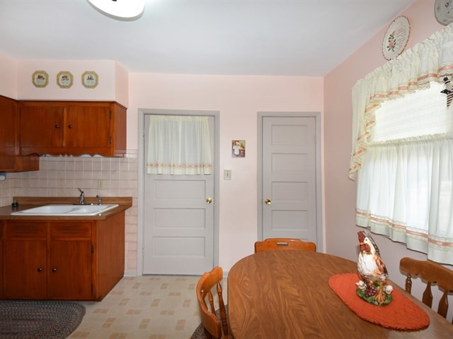 7502 W Hanover St, Summit, IL 60501 photo 6