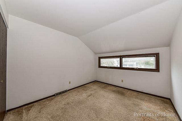 1000 Apple Ct, Aurora, IL 60505 photo 14