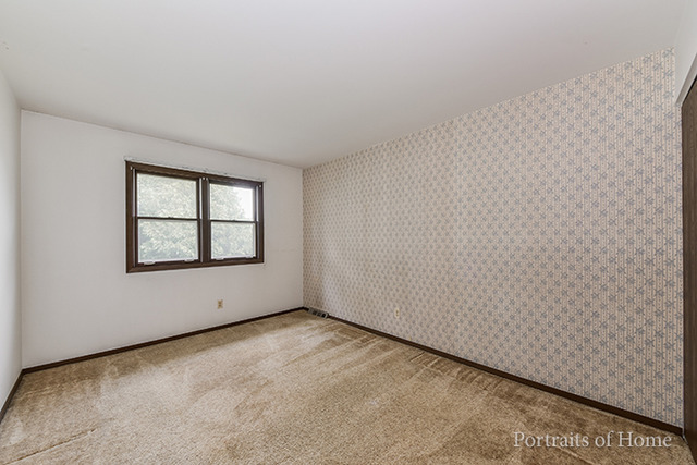 1000 Apple Ct, Aurora, IL 60505 photo 13
