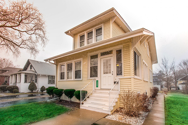 1342 E Algonquin Rd, Des Plaines, IL 60016 photo 1