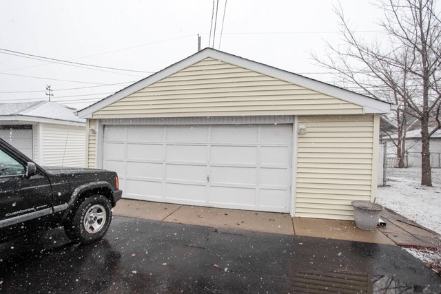 1342 E Algonquin Rd, Des Plaines, IL 60016 photo 22