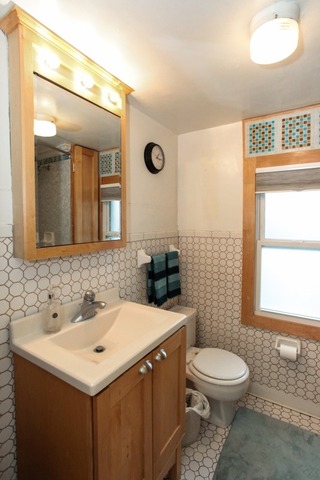 1342 E Algonquin Rd, Des Plaines, IL 60016 photo 19