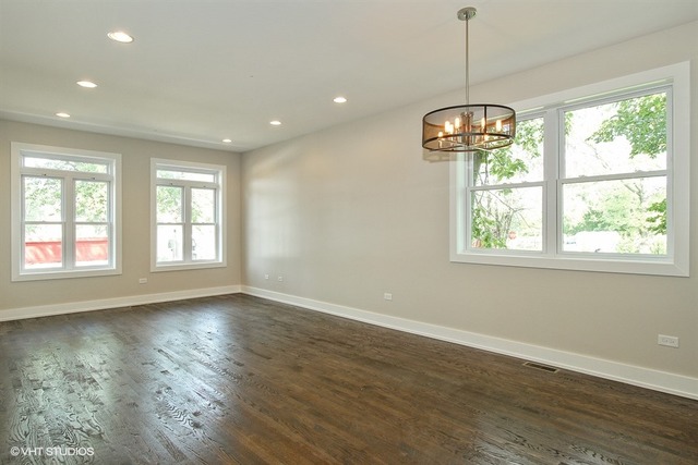 4611 S Champlain Ave, Chicago, IL 60653 photo 11