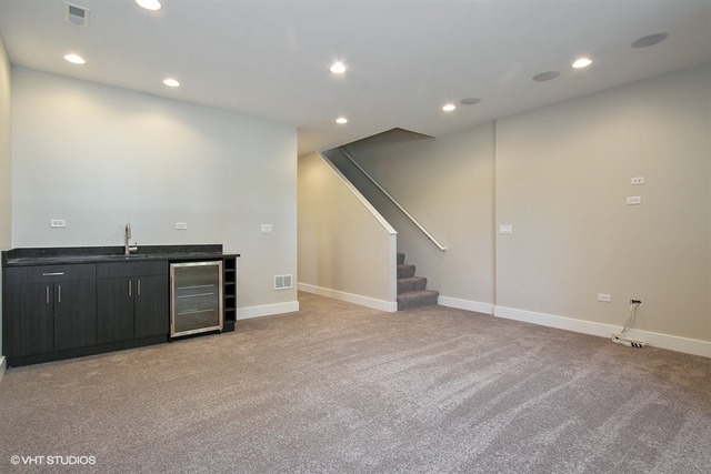 4611 S Champlain Ave, Chicago, IL 60653 photo 23