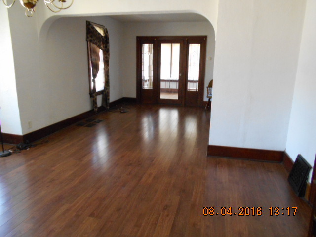 400 W Devlin St, Spring Valley, IL 61362 photo 6