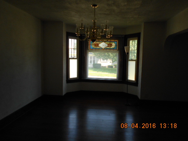 400 W Devlin St, Spring Valley, IL 61362 photo 8