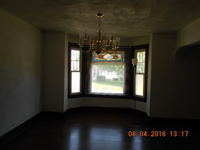 400 W Devlin St, Spring Valley, IL 61362 photo 7