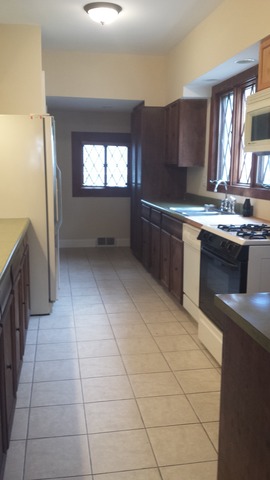800 Bellevue Ave, Elgin, IL 60120 photo 20