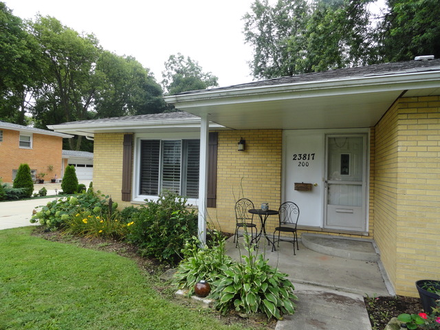 23817 W Lockport St, Plainfield, IL 60544 photo 2