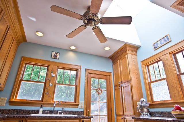 916 Pershing Ave, Wheaton, IL 60189 photo 11