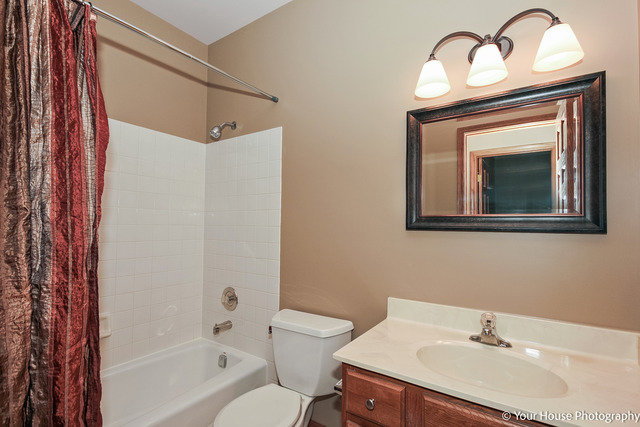202 S Katie Ln, Mchenry, IL 60050 photo 15