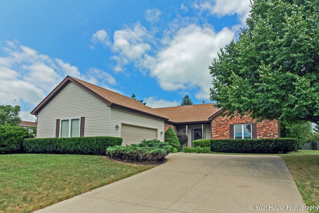 202 S Katie Ln, Mchenry, IL 60050 photo 1