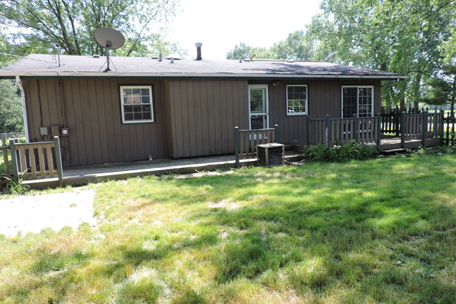 1710 Vale St, Mchenry, IL 60051 photo 2
