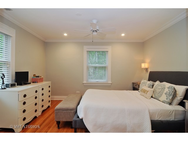 2205 Mcdaniel Ave, Evanston, IL 60201 photo 4