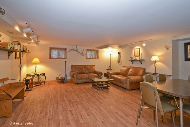 9 N079 Oak Bluff Dr, Elgin, IL 60124 photo 11