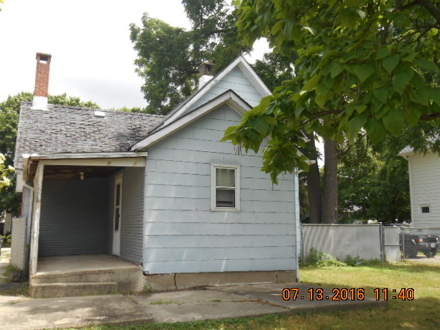 203 E Washington St, Harvard, IL 60033 photo 6