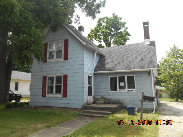 203 E Washington St, Harvard, IL 60033 photo 1