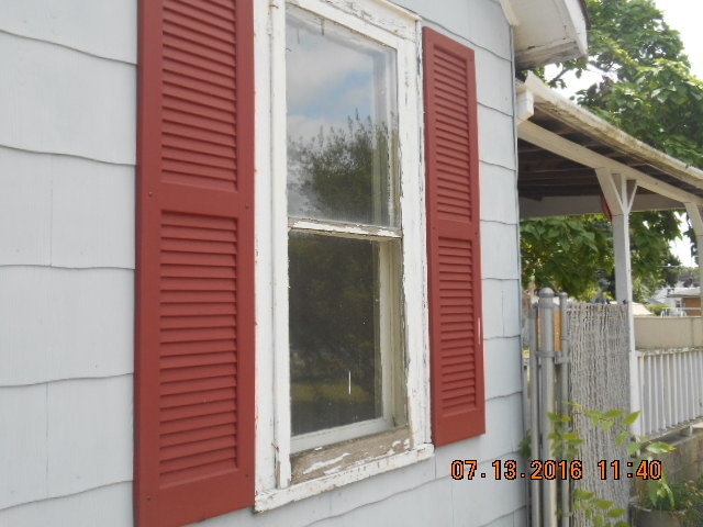 203 E Washington St, Harvard, IL 60033 photo 3