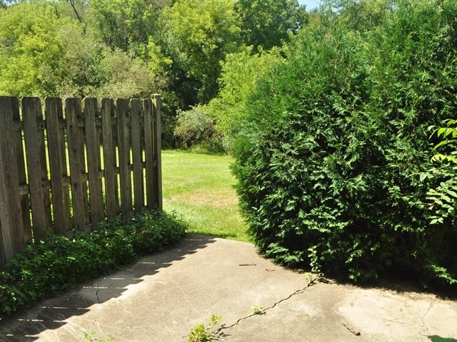 22 Cypress Square Pl, Elgin, IL 60123 photo 15