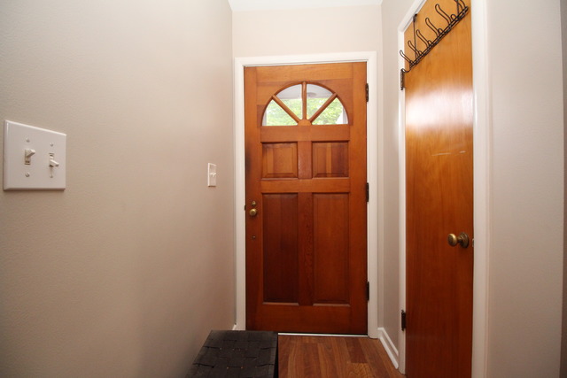 1470 Eagle Rd, Elgin, IL 60123 photo 3