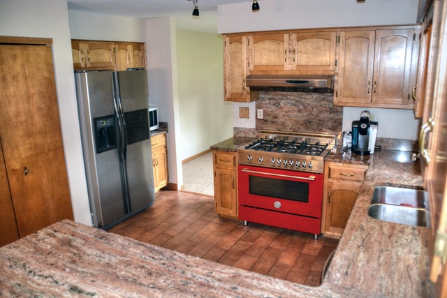 612 E Walnut St, Peotone, IL 60468 photo 6