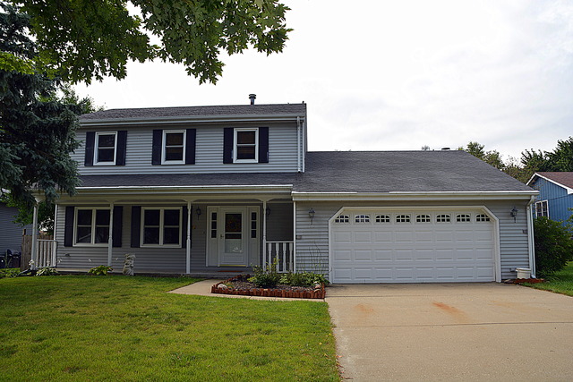 612 E Walnut St, Peotone, IL 60468 photo 1