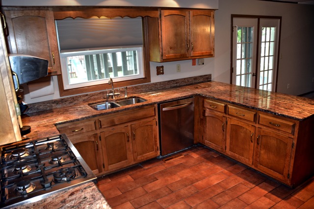 612 E Walnut St, Peotone, IL 60468 photo 5