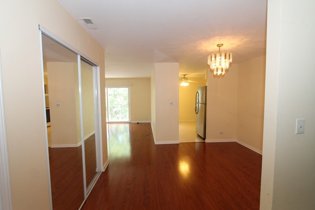 1525 Sander Ct #301, Wheeling, IL 60090 photo 5