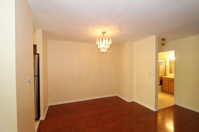 1525 Sander Ct #301, Wheeling, IL 60090 photo 6