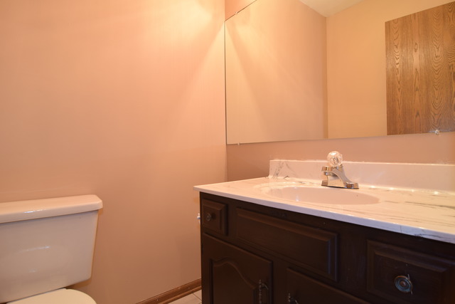 126 Pipers Dr, Bartlett, IL 60103 photo 3