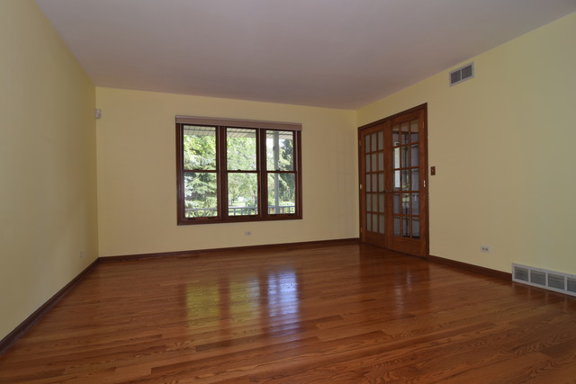 126 Pipers Dr, Bartlett, IL 60103 photo 4