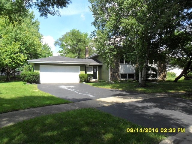 709 Elm Ct, Itasca, IL 60143 photo 1