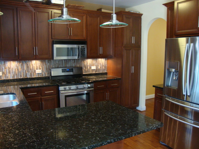 2011 E Gaisor Dr, Crete, IL 60417 photo 3