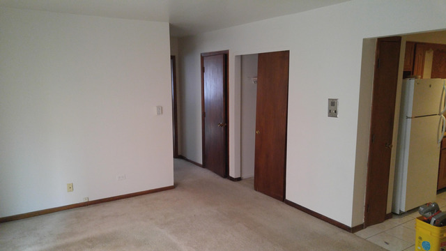 1650 Mill St #203, Des Plaines, IL 60016 photo 4