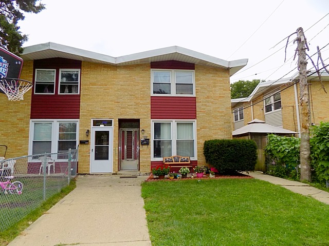 1361 Howard Ave, Des Plaines, IL 60018 photo 1