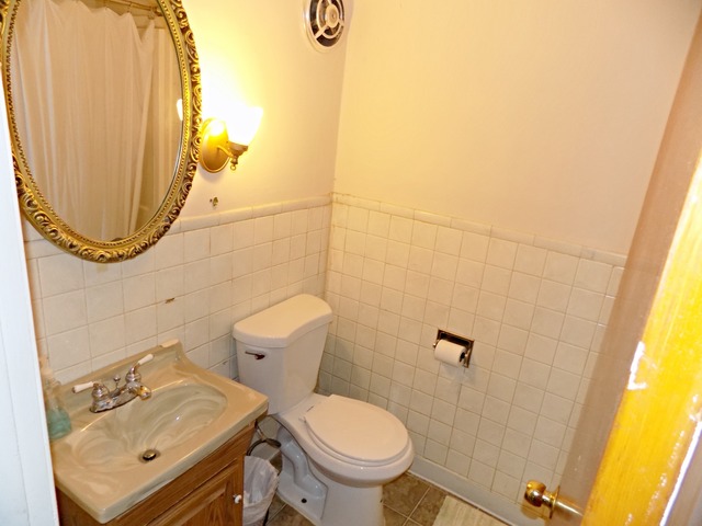1361 Howard Ave, Des Plaines, IL 60018 photo 12