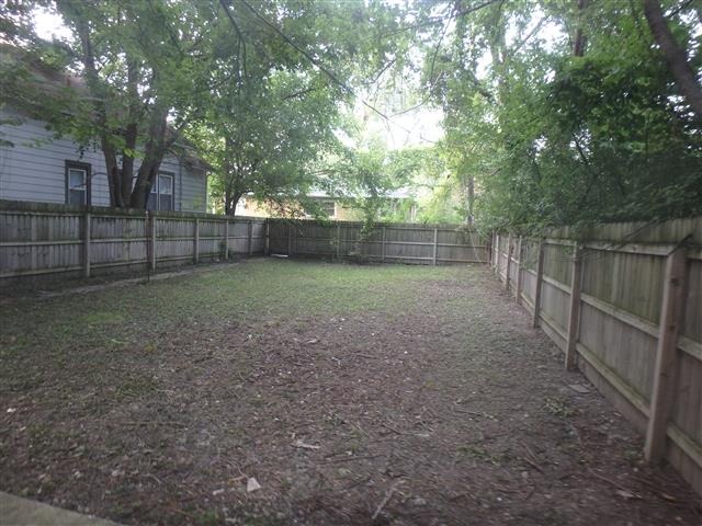 145 E 150th St, Harvey, IL 60426 photo 8