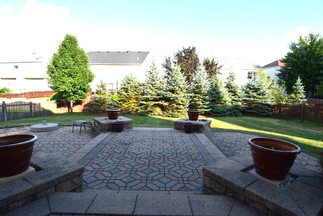1702 Sierra Highlands Dr, Plainfield, IL 60586 photo 3