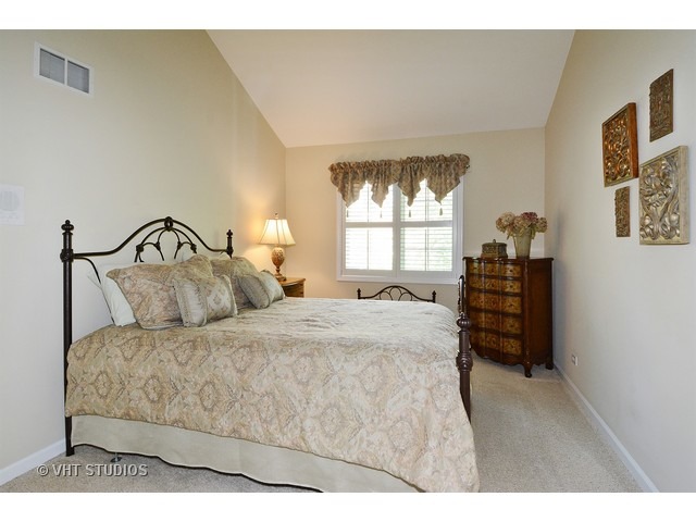 2270 Sutton Ln, Aurora, IL 60502 photo 14