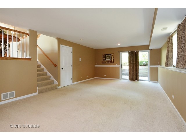 2270 Sutton Ln, Aurora, IL 60502 photo 17