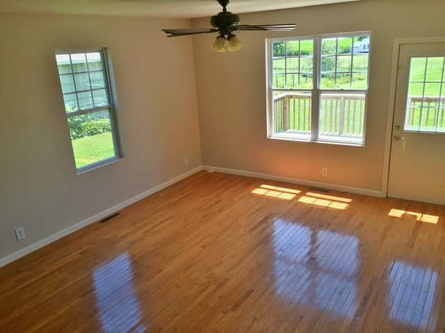 237 E South St, Sheffield, IL 61361 photo 17