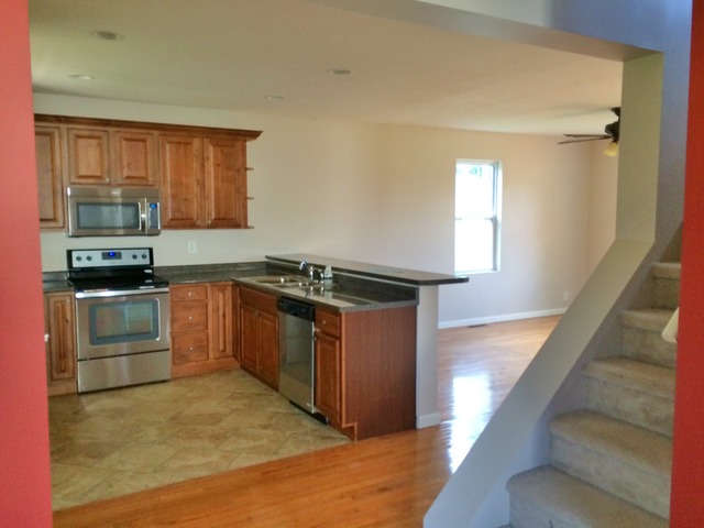 237 E South St, Sheffield, IL 61361 photo 3
